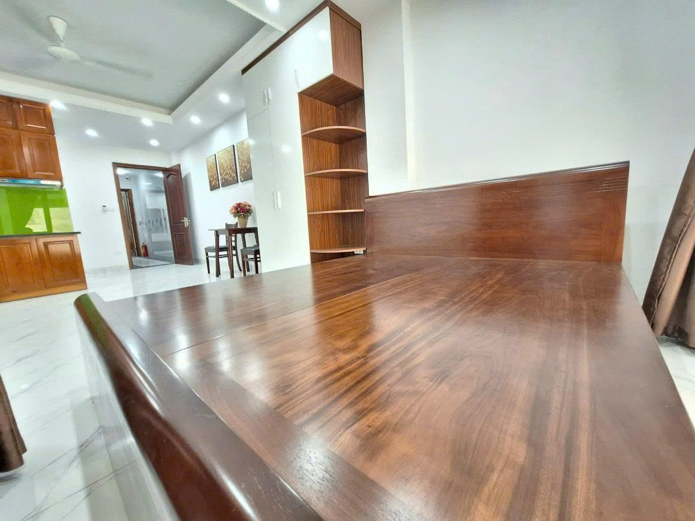 Gà đẻ trứng vàng, Doanh thu 1 tỷ/ năm. Bán tòa CCMN Nguyễn Đức Cảnh 88m 8T thang máy. Giá hơn 21 tỷ